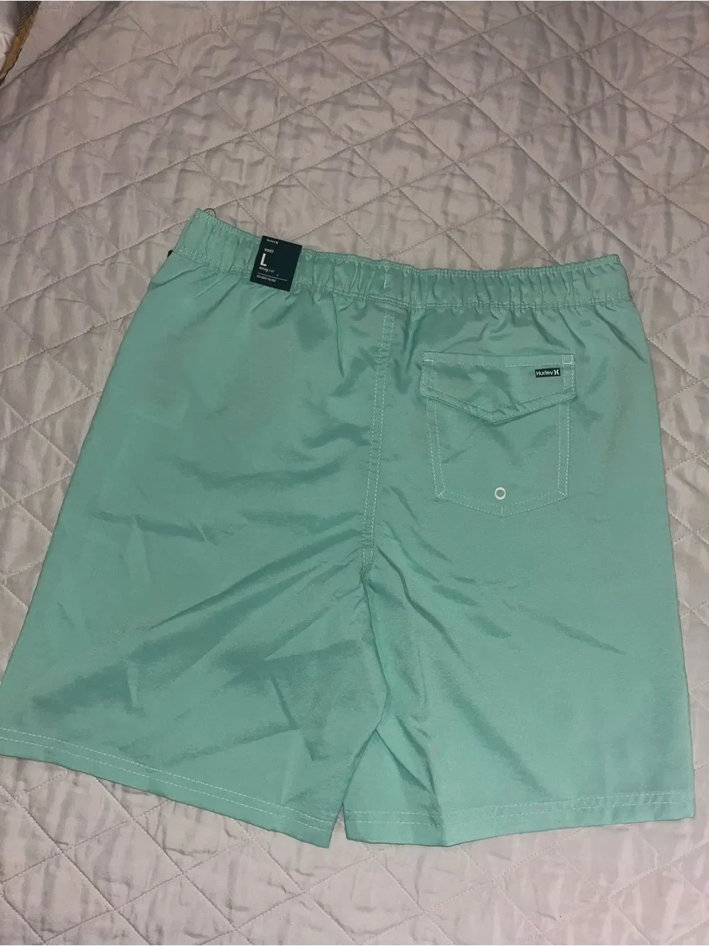 Hurley Boys Large Mint Green Swim Trunks. NWT 2 Way Stretch Lined New
